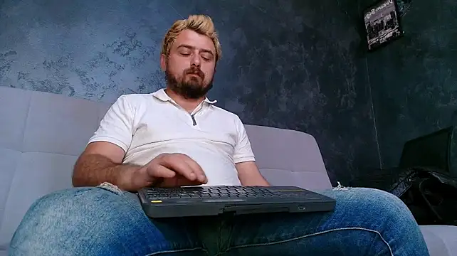 CLOUDYMarkWayne live XXX chat