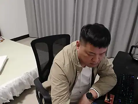 zhang1118 라이브 XXX 채팅