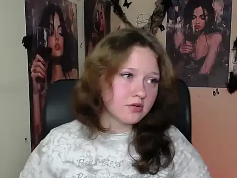 LadyAlice_ Adlı Modelin Canlı XXX Sohbeti