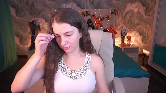 LittleJulii live XXX chat