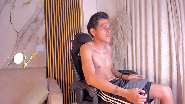 oliverSky_ Webcam-Show