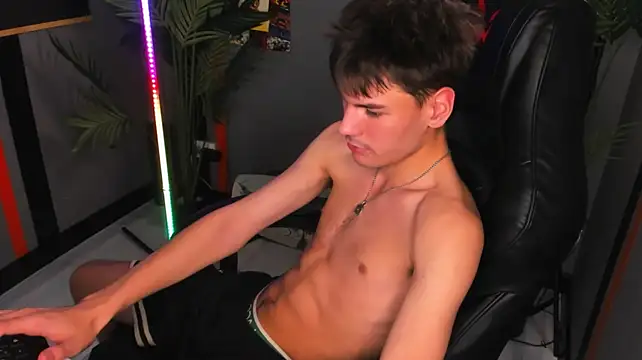 Kamal_Kramer Show in webcam