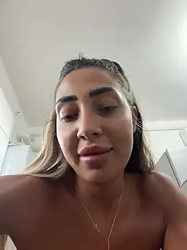 BonyBon29 Adlı Modelin Canlı XXX Sohbeti
