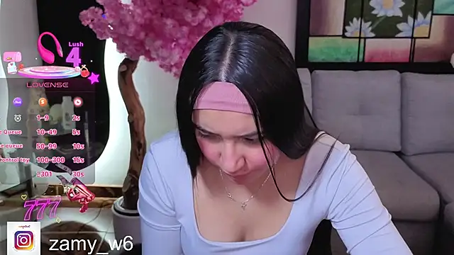 zam_01_cute Chat XXX in diretta