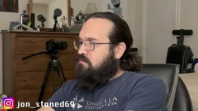 Apocalypse_Jerry live XXX chat