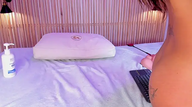 reshi_hevss' Live XXX Chat