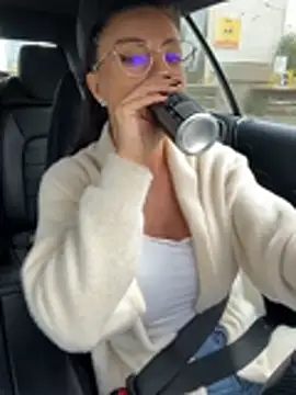 XXX chat uživo modela Anna_Nobel