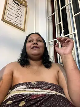 Alisteresa_ Adlı Modelin Canlı XXX Sohbeti