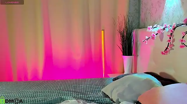 Mil1a_Moon Live XXX-Chat