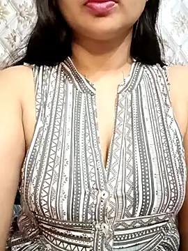 Sweety4u97's Live XXX Chat