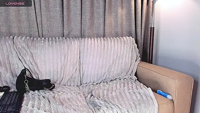 XXX chat uživo modela marrena_a
