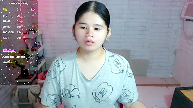 XXX chat uživo modela Brittany_143