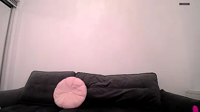 Laura_Bess live XXX chat