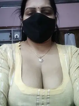 EZMA_7's Live XXX Chat
