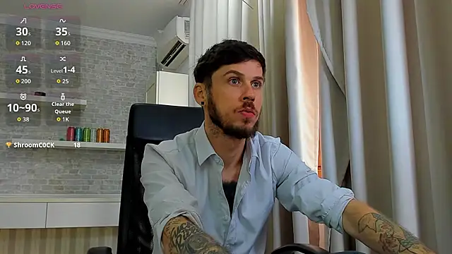 JonahShaw Adlı Modelin Canlı XXX Sohbeti