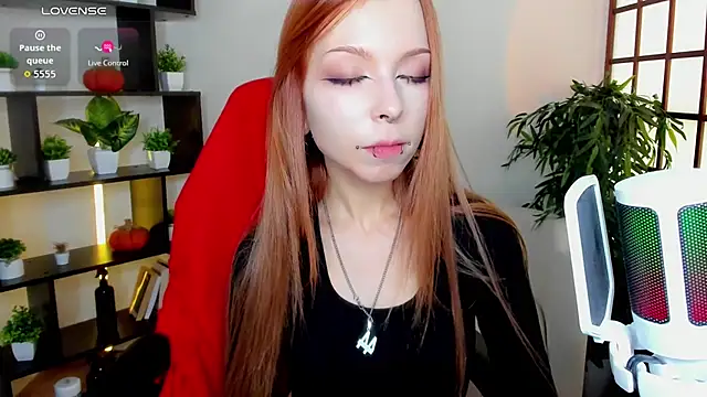 Star_Tarra's Live XXX Chat
