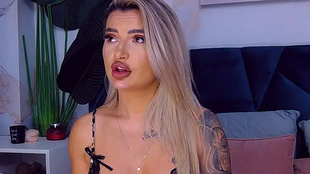 Chat XXX en directo de NightshadeIris