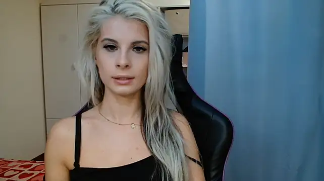 Онлайн чат XXX KristineGlow
