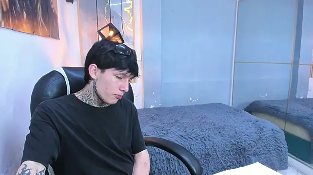 Cry_therealのライブXXXチャット