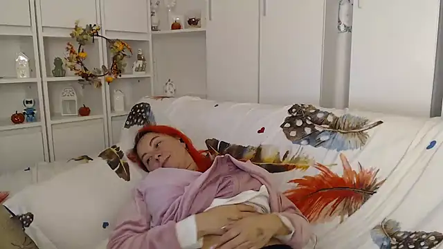 _karolynesyera_'s Live XXX Chat