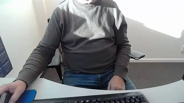 Buggemann live XXX chat