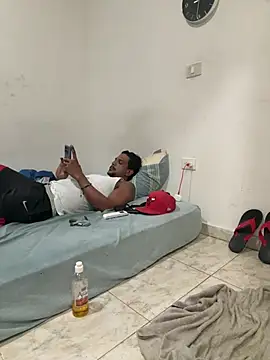 Show modela bigdick211292 na web-kameri