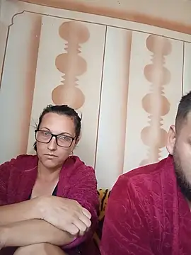 Chat +18 de ionutflori12 ao vivo
