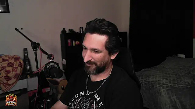 DevilPup75_'s Live XXX Chat