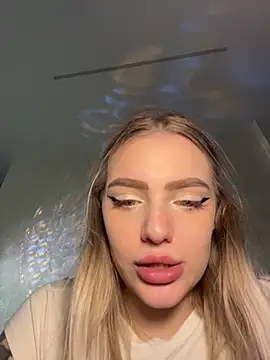 Chat XXX ao vivo de HugeBoobsAlice