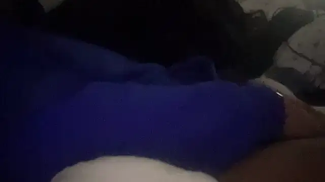 Chat XXX en directo de THEFOXESDEN3