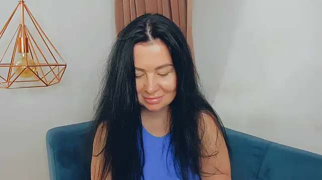 XXX chat uživo modela BrilliantGirll