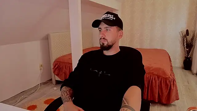 XXX chat uživo modela LoganStroud