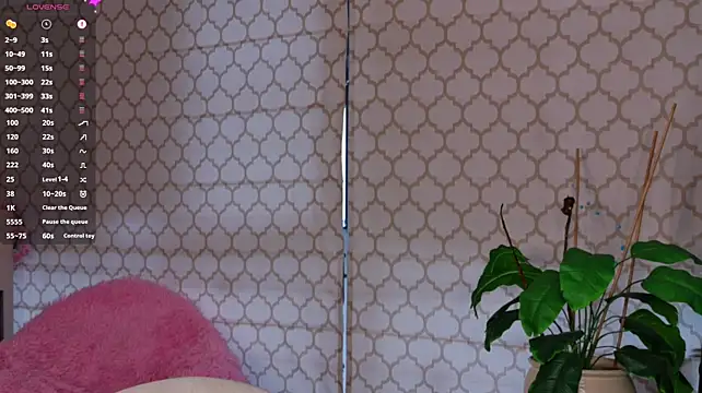 IndomitableMaid – Naživo XXX chat