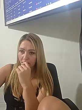 SassiSandra's Live XXX Chat