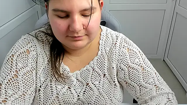 PhoenixFly's Live XXX Chat