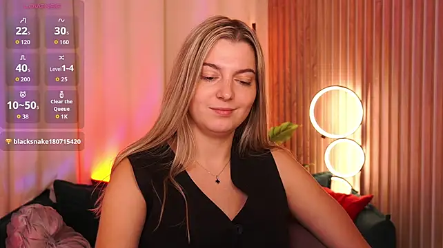 LucreciaStorm: απευθείας συνομιλία ΧΧΧ