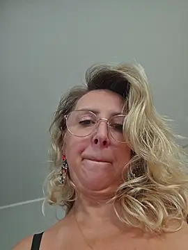MariaRichi_ live XXX chat