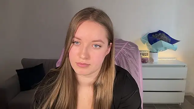 EvaMaddison XXX чат на живо