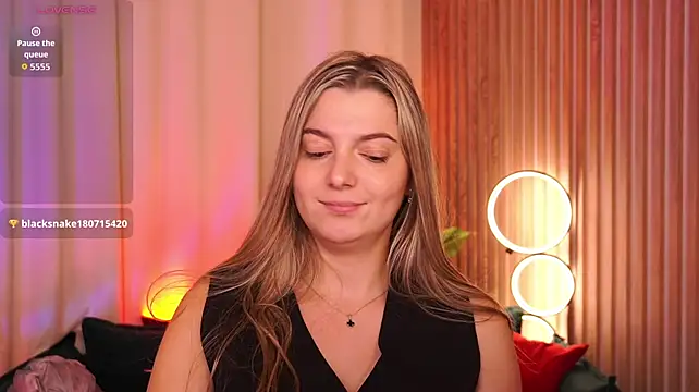 Chat +18 de LucreciaStorm ao vivo
