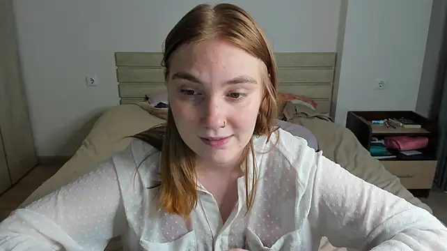 ReddHotPipper Adlı Modelin Canlı XXX Sohbeti
