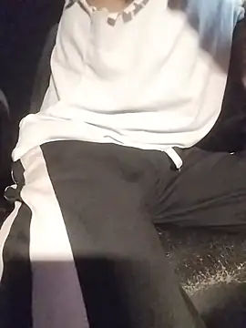 HIIMSINGLEBOY – Naživo XXX chat