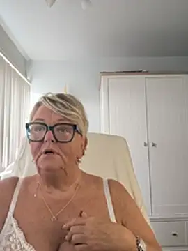 Bridget-valentinen Live XXX chat