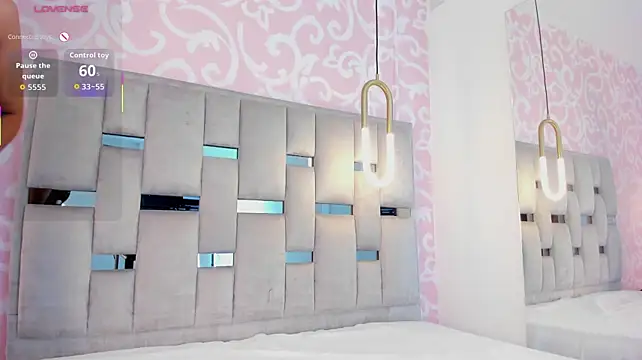 XXX chat uživo modela Annie-Vanegas