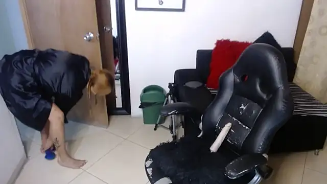 XXX chat uživo modela mykaelahoney