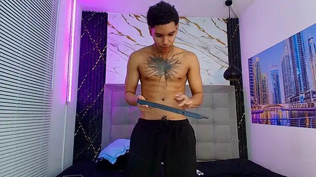 Chat +18 de kai_storm77 ao vivo