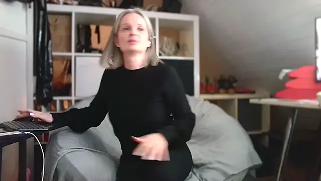 Sabdeluxe's Live XXX Chat