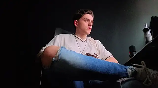 FelixStarkk 라이브 XXX 채팅