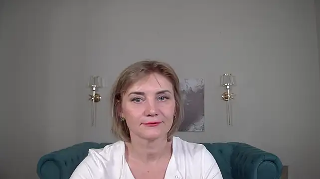 AdeleRocher Chat XXX live