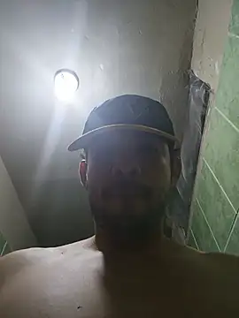 XXX chat uživo modela paladito01