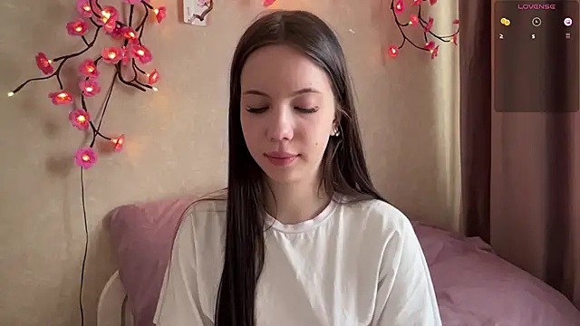 KamalaFlurry 现场XXX聊天